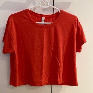 Lululemon cropped t shirt
